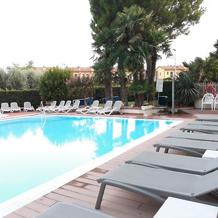 Hotel Da Roberto Лацизе Екстер'єр фото