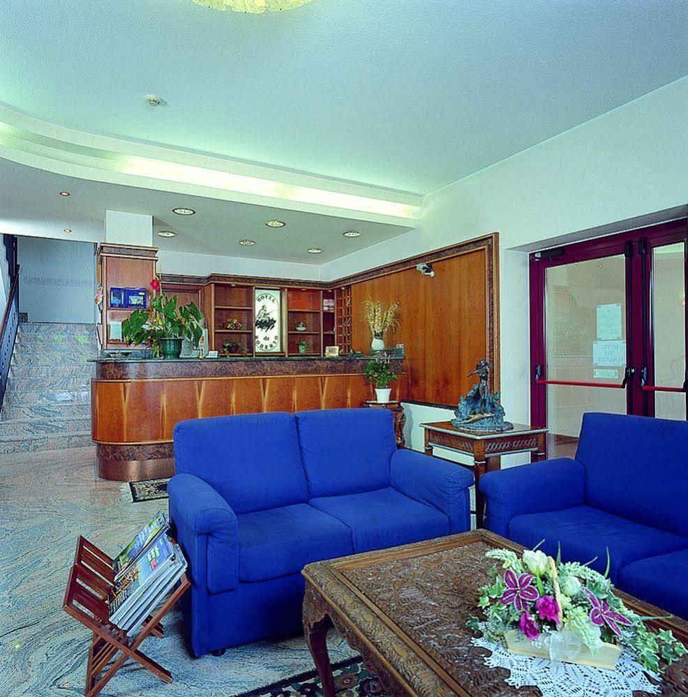 Hotel Da Roberto Лацизе Екстер'єр фото