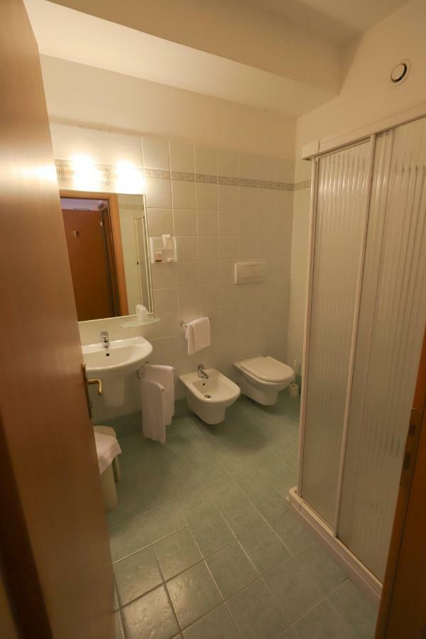 Hotel Da Roberto Лацизе Екстер'єр фото
